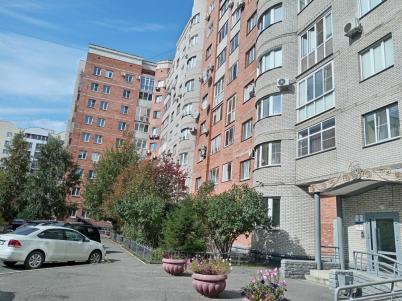 Продажа квартиры Омск. ул 70 лет Октября, 15