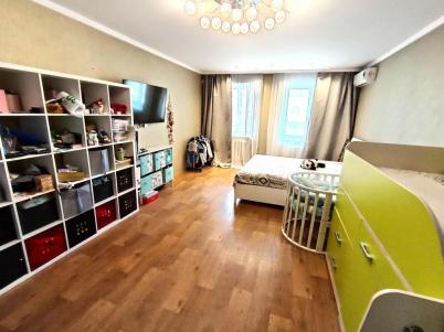 Продажа квартиры Омск. ул 70 лет Октября, 15