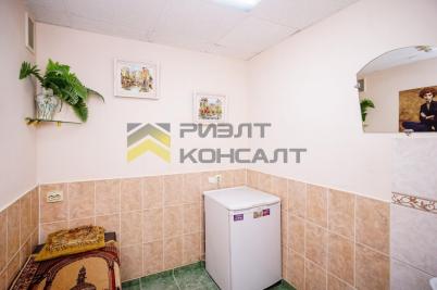 Продажа коммерческой недвижимости Омск. улица Химиков, 36