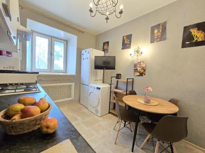 Продажа квартиры Омск. Труда, 49