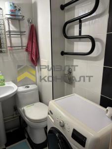 Продажа квартиры Омск. улица Дмитриева, 4, к.2