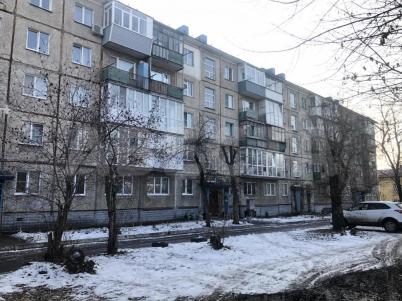 Продажа квартиры Омск. г-к. 16-й Военный, 414