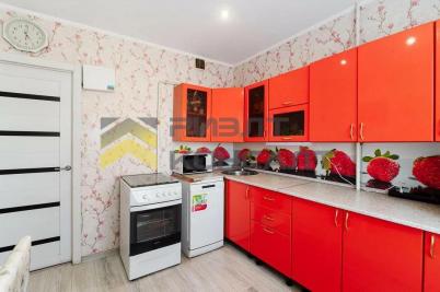 Продажа квартиры Омск. улица Степанца, 12