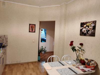 Продажа квартиры Омск. проспект Комарова 15