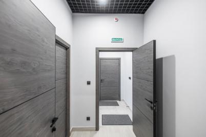 Продажа коммерческой недвижимости Омск. ул Тарская, 22