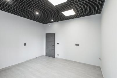 Продажа коммерческой недвижимости Омск. ул Тарская, 22