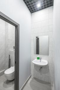 Продажа коммерческой недвижимости Омск. ул Тарская, 22