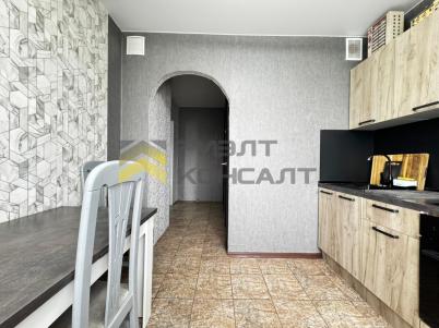 Продажа квартиры Омск. улица 70 лет Октября, 22/2