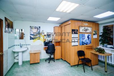 Продажа коммерческой недвижимости Омск. улица Химиков, 36