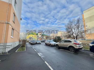 Продажа квартиры Омск. улица Осоавиахимовская, 183, к.1