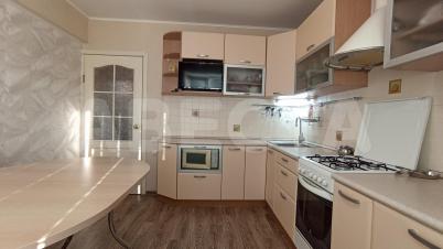 Продажа квартиры Омск. ул. Белозерова, 8/1