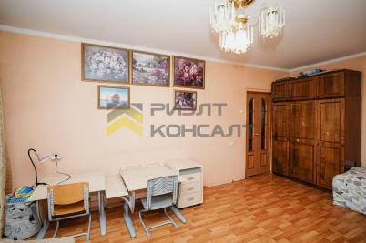 Продажа квартиры Омск. улица Сулеймана Стальского, 10