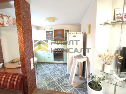 Продажа квартиры Омск. проезд Спортивный, 4