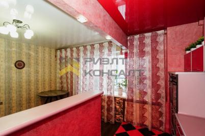 Продажа квартиры Омск. улица Малиновского, 19, к.1