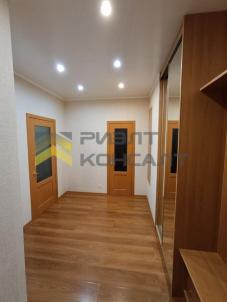 Продажа квартиры Омск. проспект Комарова, 17, к.1