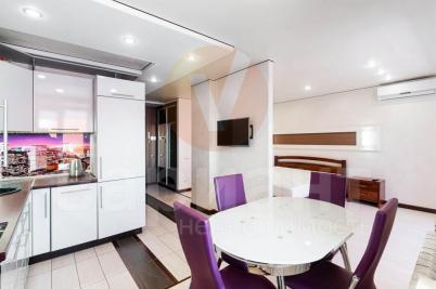 Продажа квартиры Омск. 21-я Северная улица 165