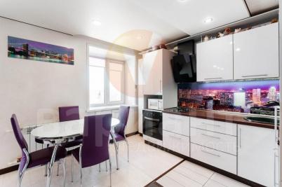 Продажа квартиры Омск. 21-я Северная улица 165