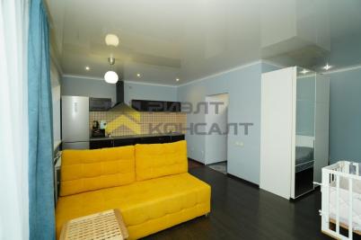 Продажа квартиры Омск. улица Дианова, 9, к.1