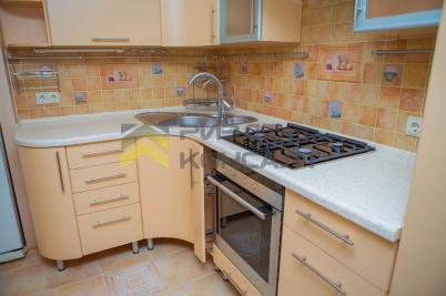 Продажа квартиры Омск. улица Кирова, 16, к.2