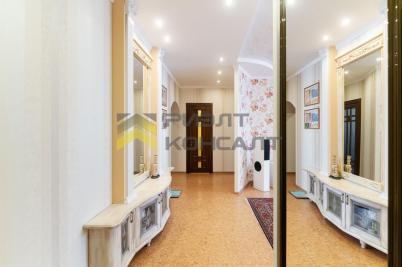 Продажа квартиры Омск. улица Крупской, 9/3