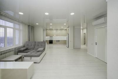 Продажа квартиры Омск.&nbsp;Комарова пр-кт, 15к1