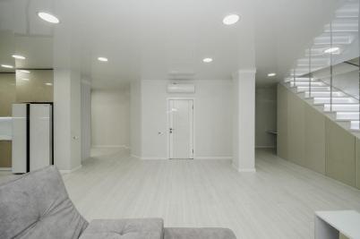 Продажа квартиры Омск.&nbsp;Комарова пр-кт, 15к1