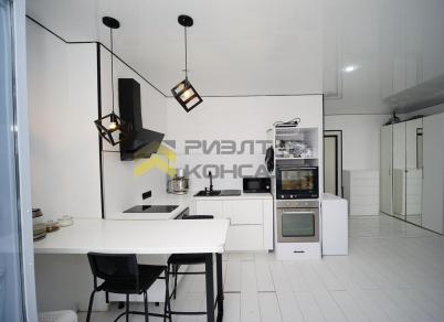Продажа квартиры Омск.&nbsp;улица В.Бисяриной, 3
